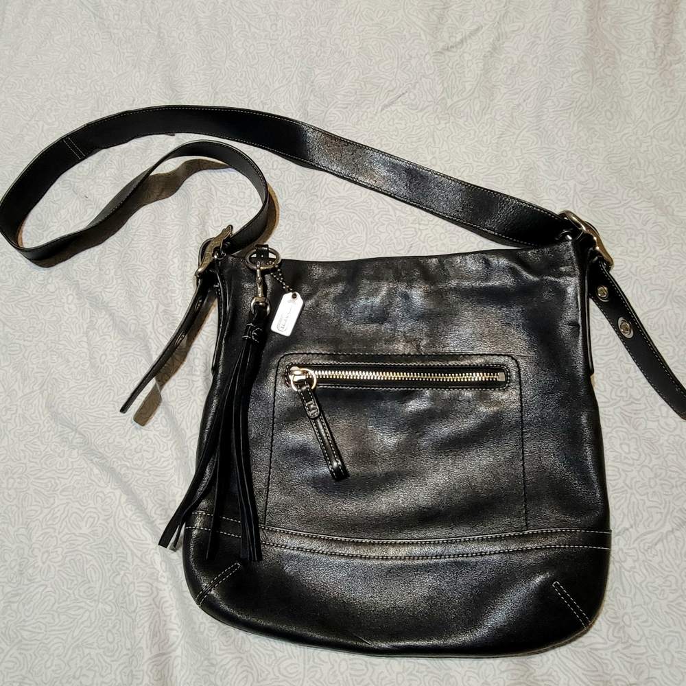Coach Soho Slim Black Leather Shoulder Bag  F04S-1415 LIKE NEW Condition